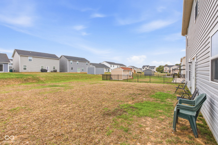 Listing Image 40