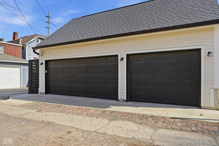Listing Image 52