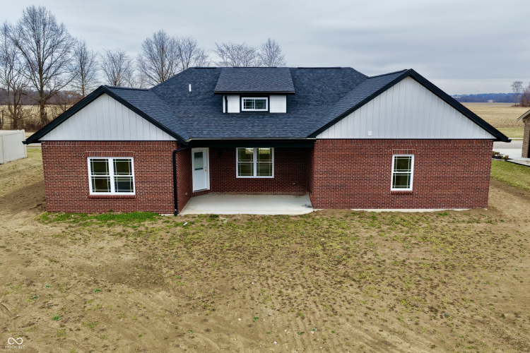 Listing Image 32
