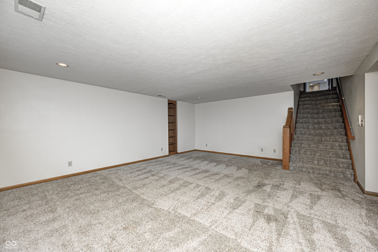 Listing Image 49