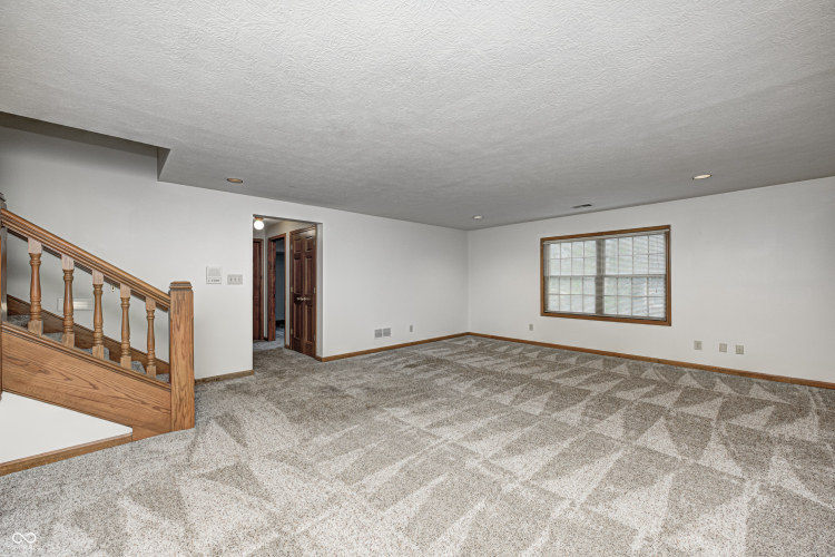 Listing Image 50
