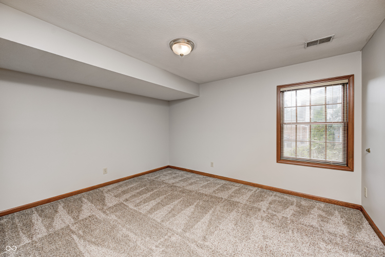 Listing Image 52