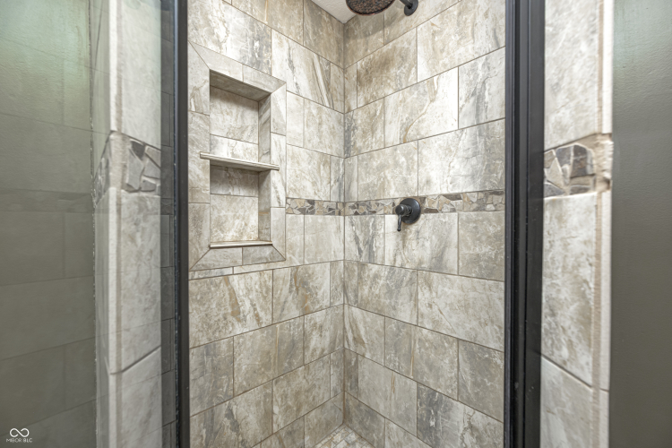 Listing Image 55