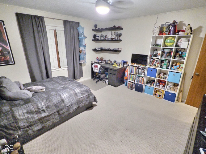 Listing Image 16