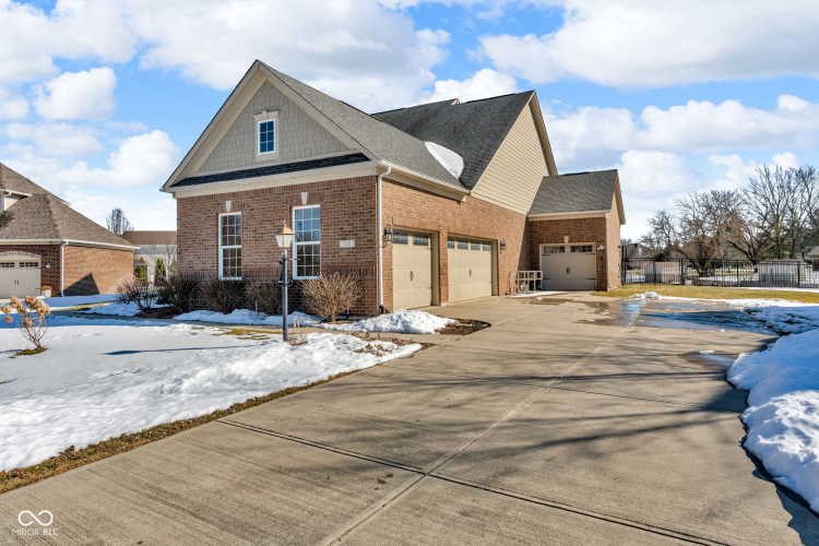 Listing Image 75
