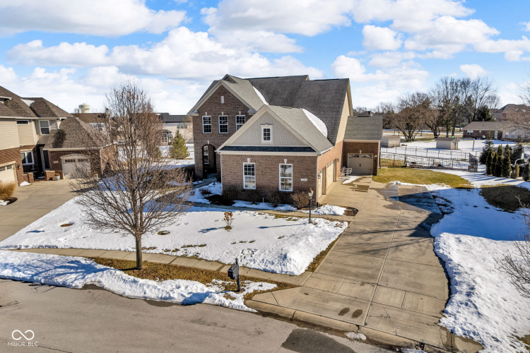Listing Image 82
