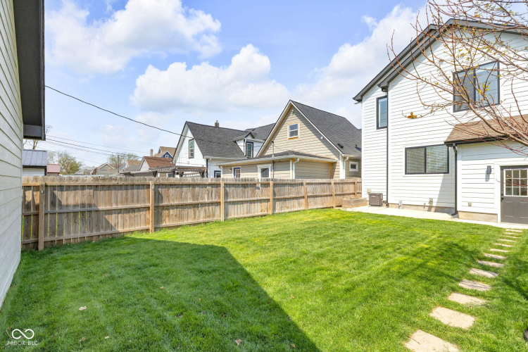 Listing Image 32