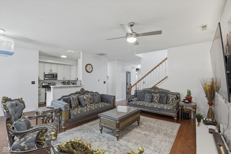 Listing Image 15