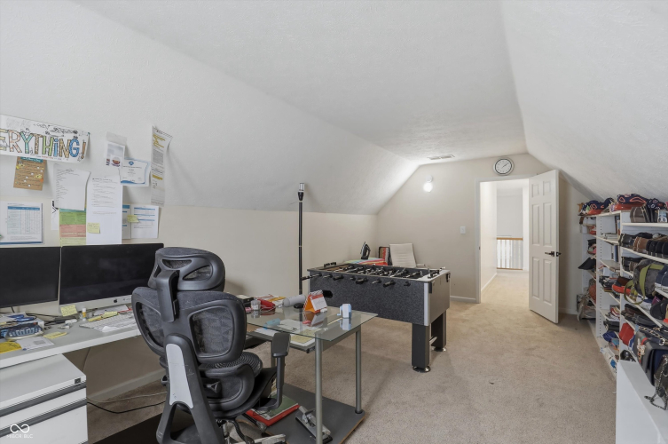 Listing Image 44