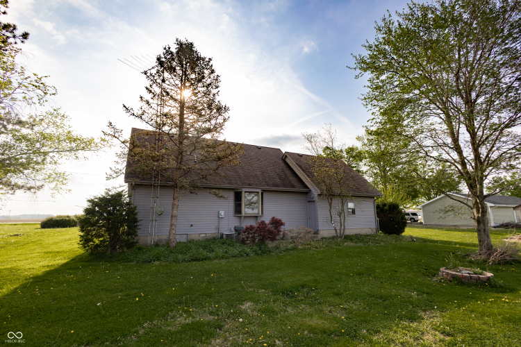Listing Image 21