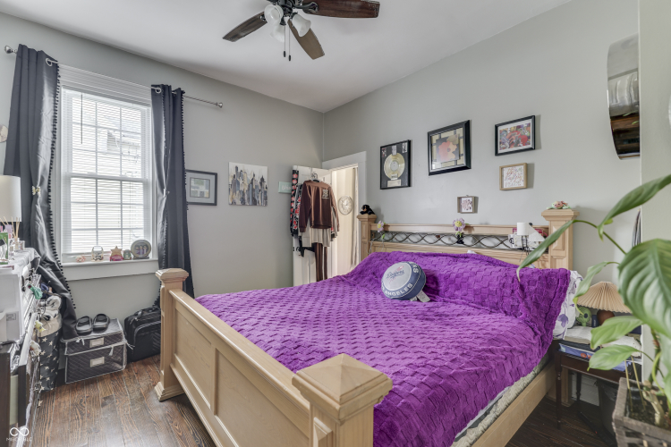 Listing Image 14