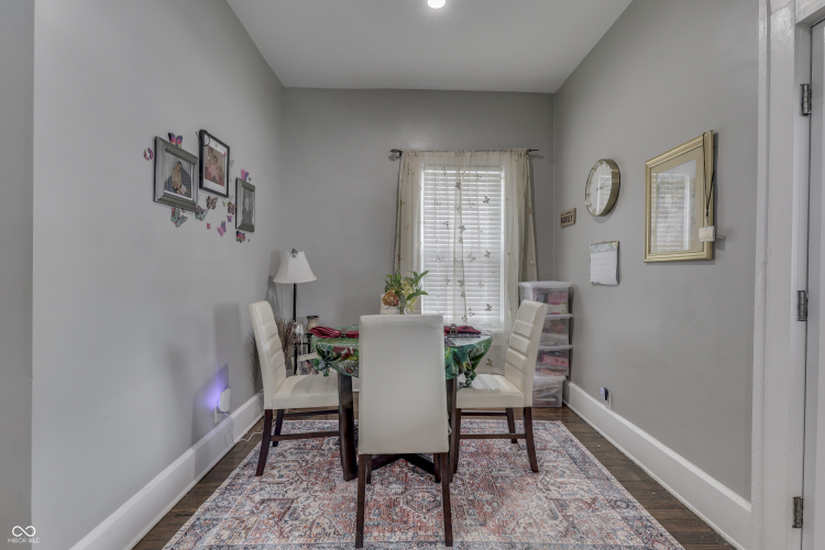 Listing Image 7