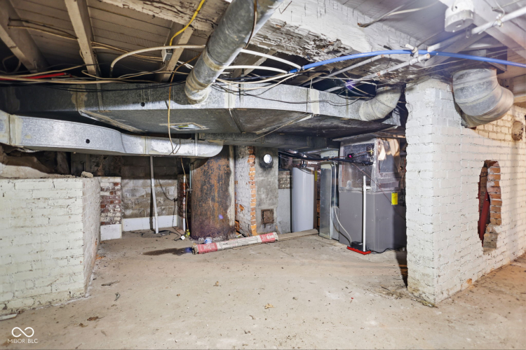 Listing Image 63