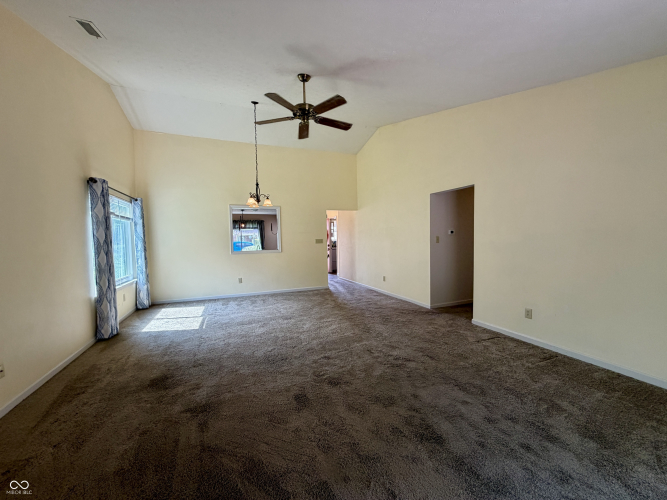 Listing Image 24