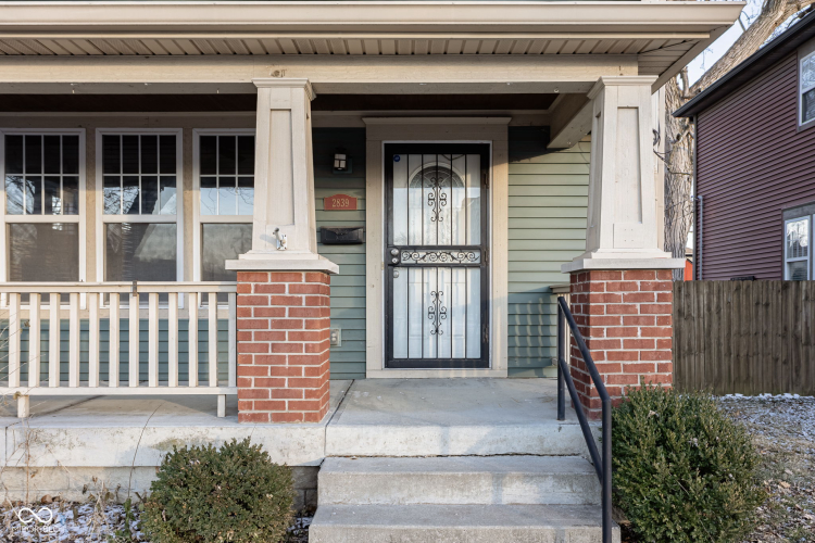 Listing Image 5