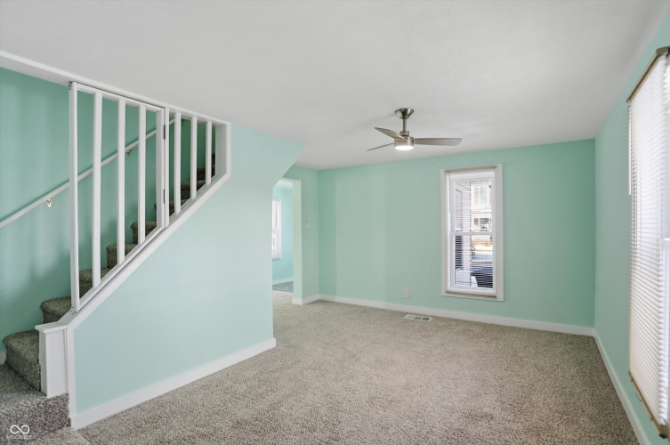 Listing Image 32