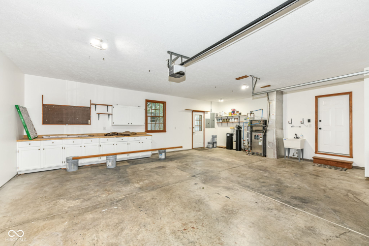 Listing Image 41