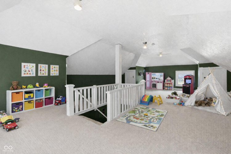 Listing Image 32