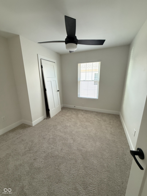 Listing Image 28