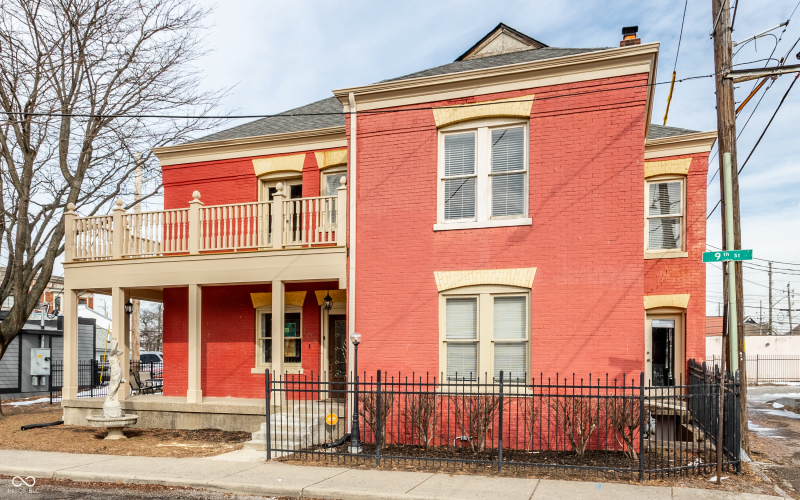 Listing Image 3