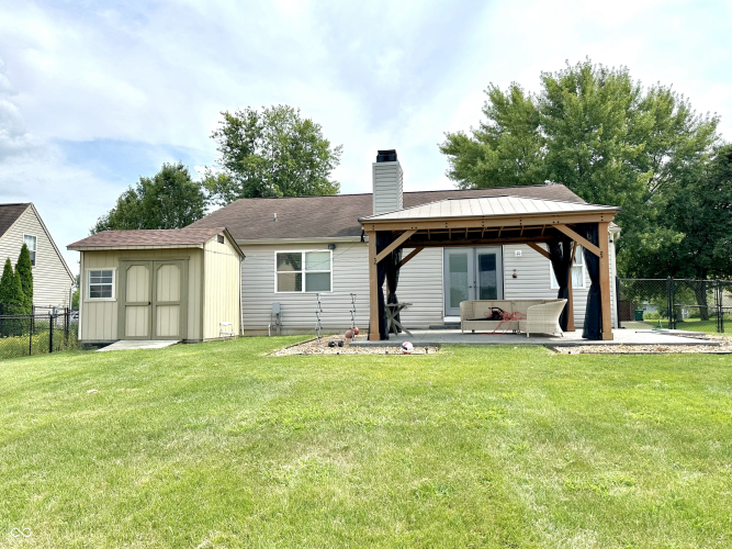 Listing Image 5