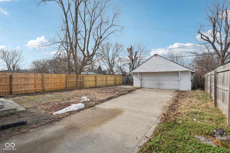 Listing Image 29