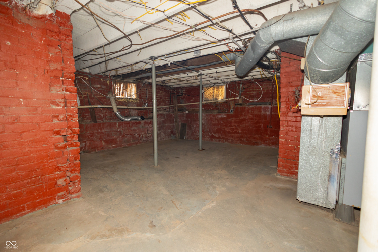 Listing Image 28