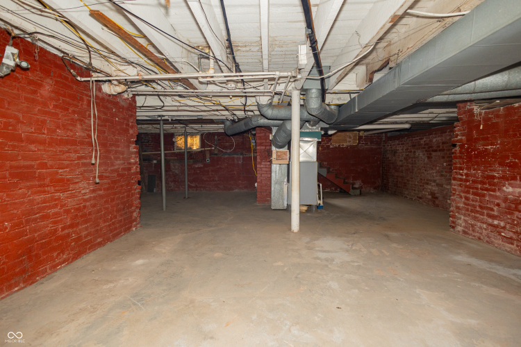 Listing Image 30