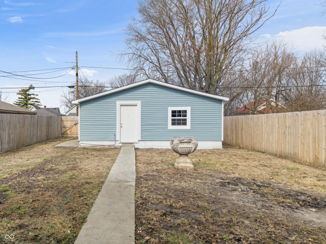 Listing Image 19