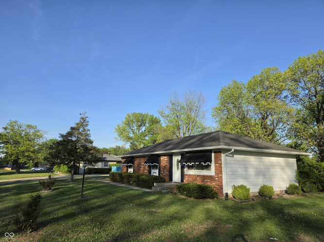 Listing Image 5