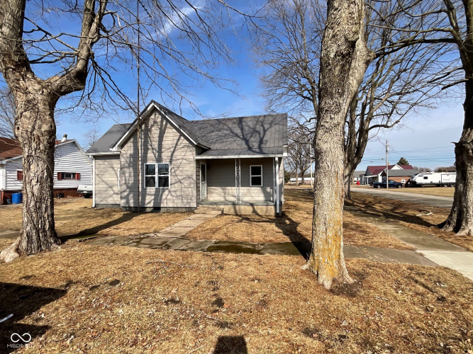 Listing Image 9