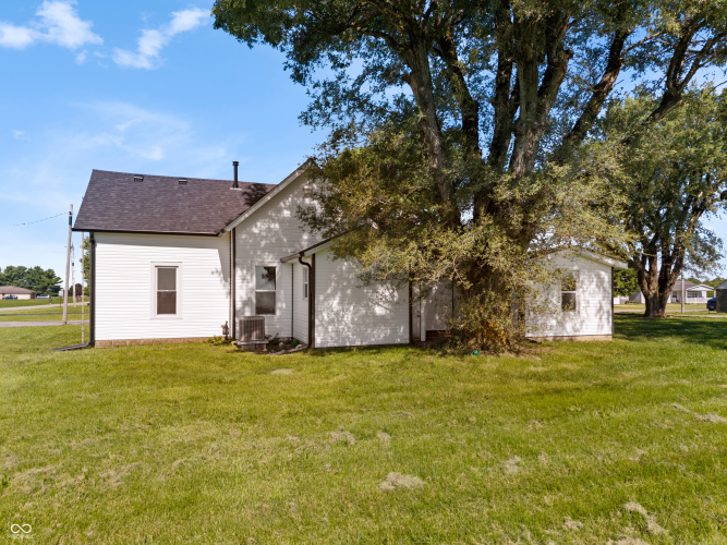 Listing Image 24