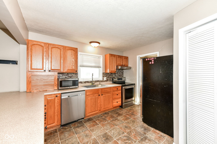 Listing Image 20