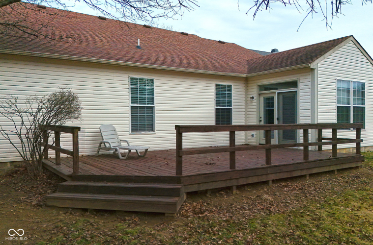 Listing Image 4