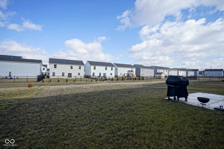 Listing Image 27