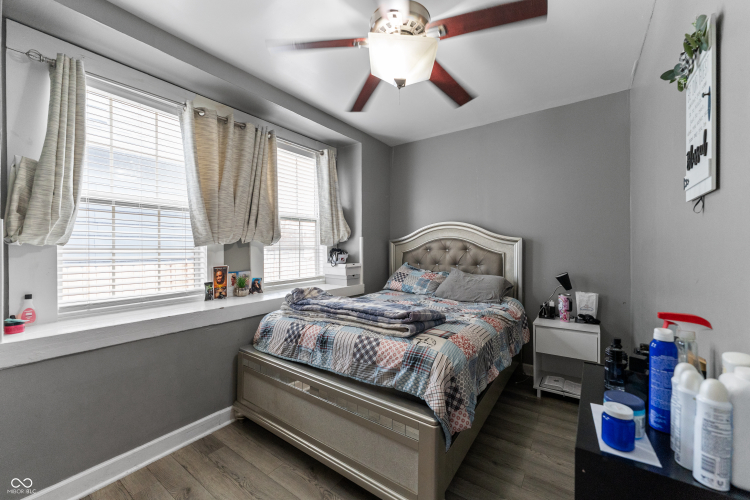 Listing Image 19