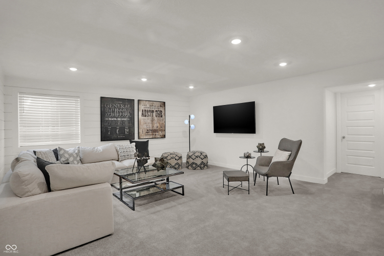 Listing Image 54
