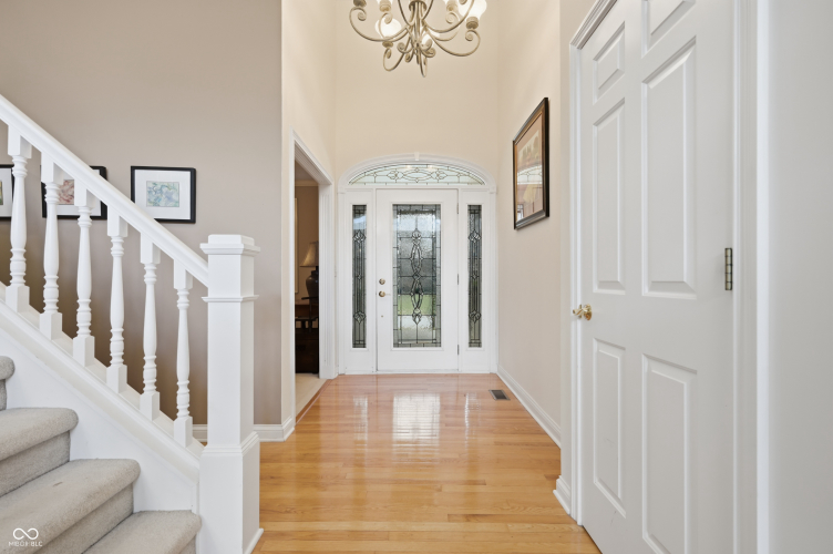 Listing Image 17