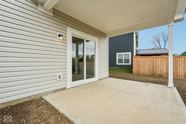 Listing Image 32