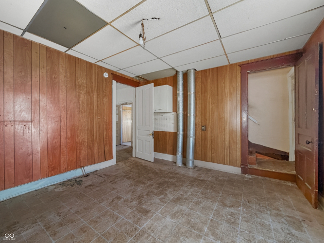 Listing Image 24