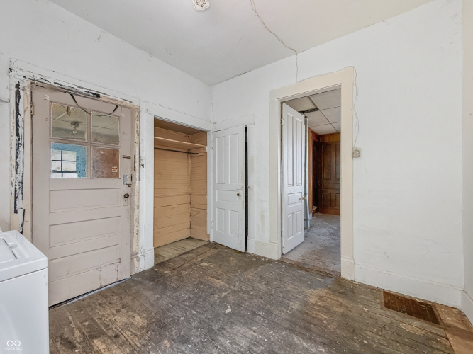 Listing Image 29