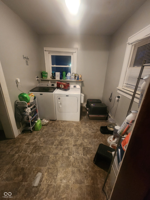 Listing Image 8