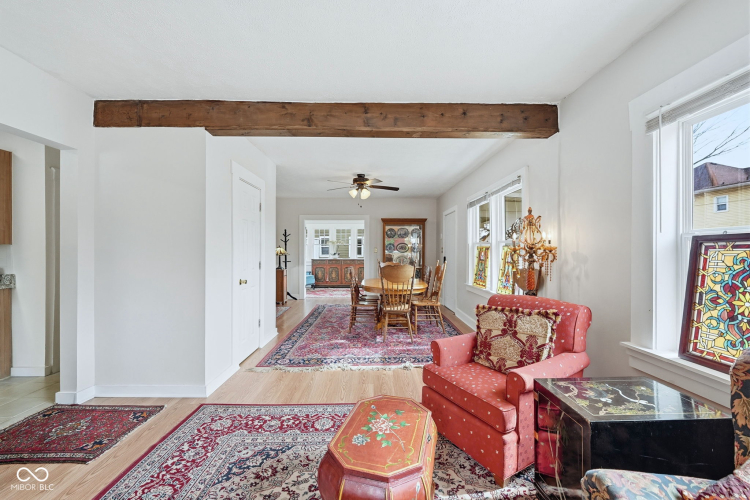 Listing Image 18