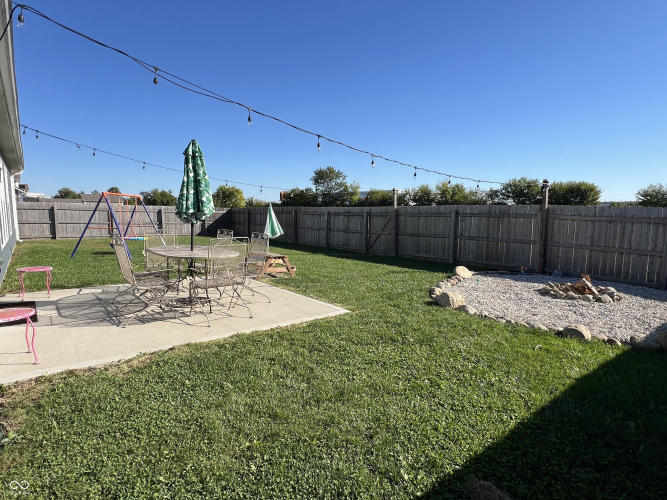 Listing Image 16