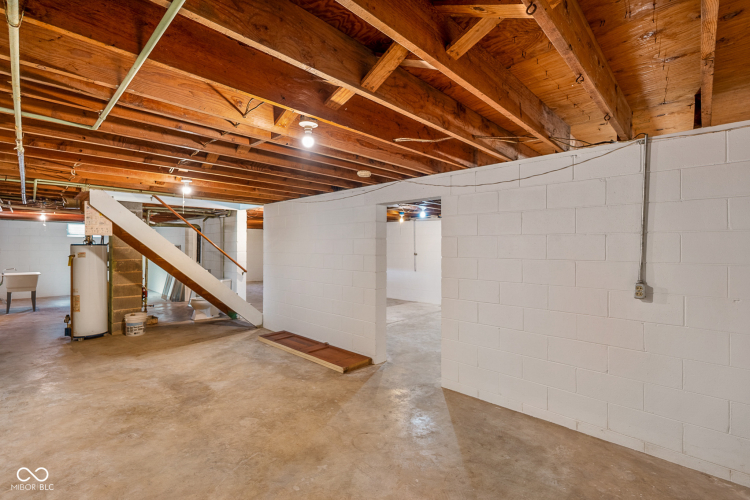 Listing Image 43