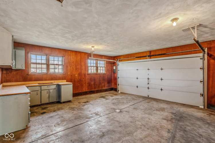 Listing Image 48