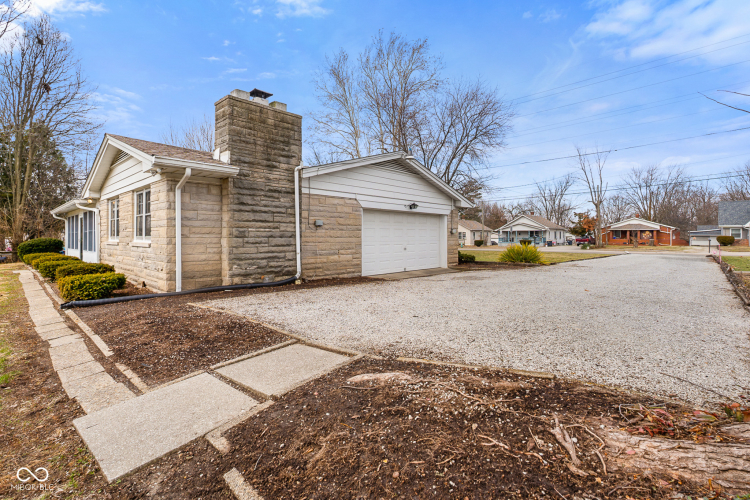 Listing Image 50