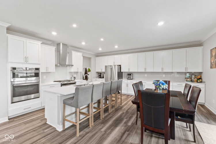 Listing Image 36