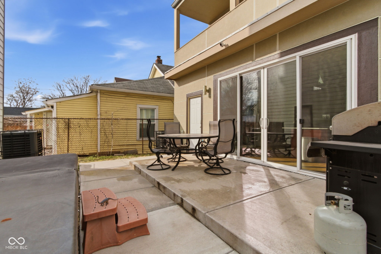 Listing Image 52