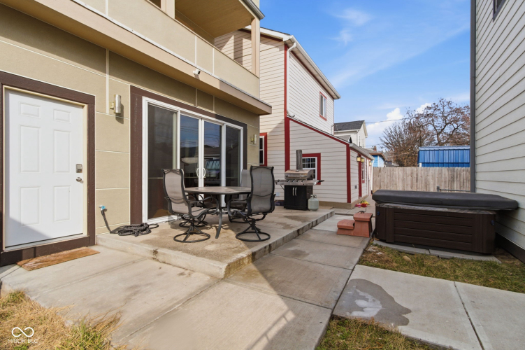 Listing Image 53